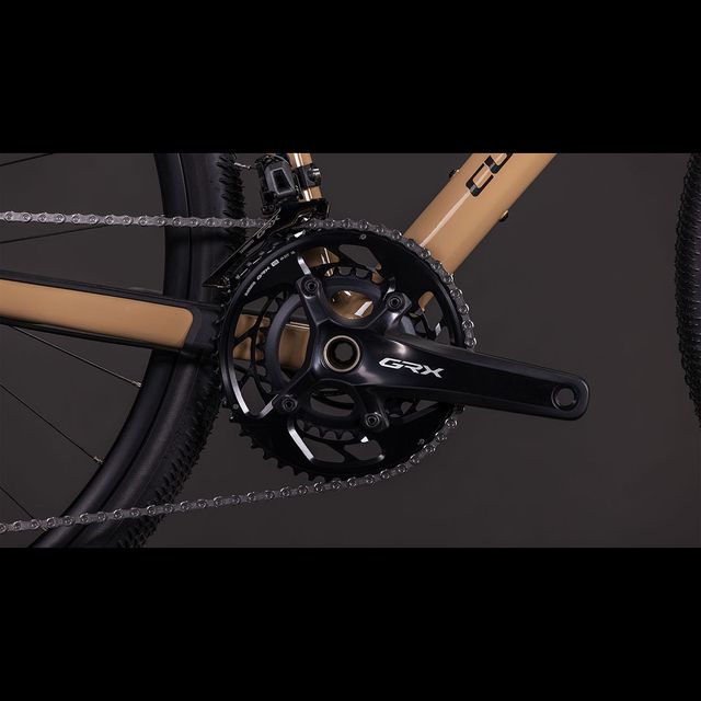 CUBE Nuroad Race gravel-pyörä